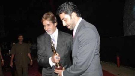 Amitabh Bachchan remembers how son Abhishek Bachchan handed him the award for Yuva: ‘You are the best’