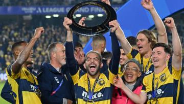 Football: Central Coast Mariners beat Melbourne Victory in extra time to claim back-to-back A-League titles