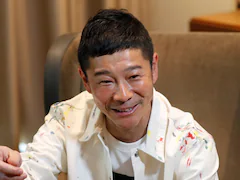 Japanese Billionaire Yusaku Maezawa Cancels Moon Flyby Mission