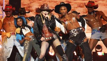 Man sues Madonna for 'pornography without warning' at concert