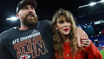 Travis Kelce speechless as Jason Sudeikis pops awkward question about Taylor Swift