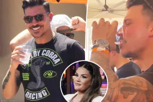 Jax Taylor parties in Las Vegas, throws back shots after claiming he’s ‘working things out’ with Brittany Cartwright