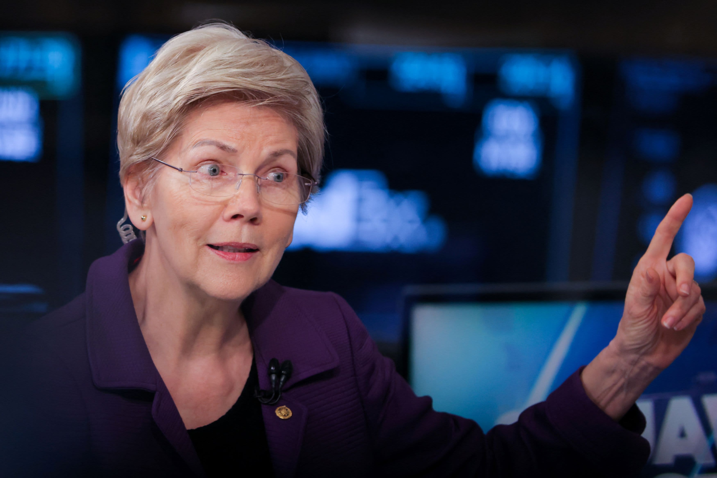 Sen. Warren warns Powell against weakening banking regulations: ‘Do your job’