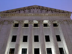 US Supreme Court Ruling Curbs Federal Agencies Powers