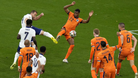 Quick Comment: Why England getting a penalty against Netherlands in the Euro semi was the right call