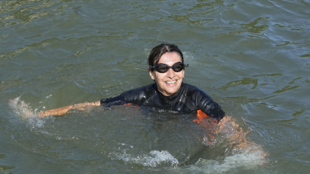 Paris Mayor Anne Hidalgo takes a dip in Seine River to prove its cleanliness ahead of Olympics