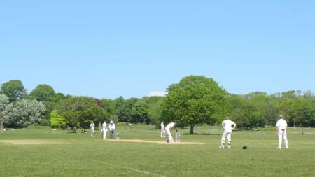 County club formed in 1970 bans sixes due to neighbors’ complaints of balls breaking windows, cars and sheds in vicinity