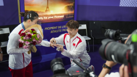 Badminton: Huang Ya Qiong wins Olympic gold and then says yes to marriage proposal