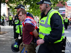 Over 1,000 Arrested Following UK Riots: Police