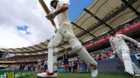 Allan Border asks for ‘ knocking down the Gabba’ and building of new stadium