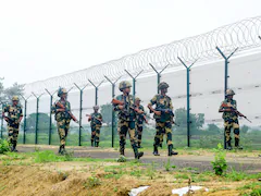 Bangladeshi Soldiers Detain Ex-Supreme Court Judge Near Border With India