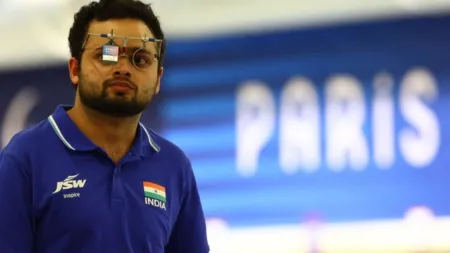 Who is shooter Manish Narwal who won silver in Paris Paralympics?