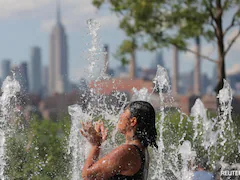 Over 60 Million Americans Under Alert As Heatwave Hits US