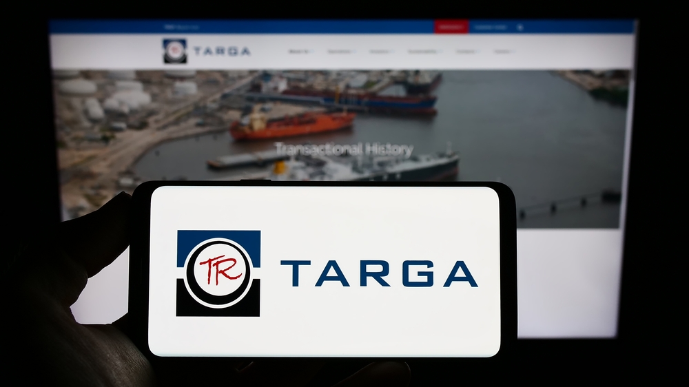 Is Targa Resources Stock Outperforming the Dow?