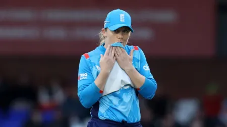 England captain Heather Knight issued suspended fine over 2012 blackface photo