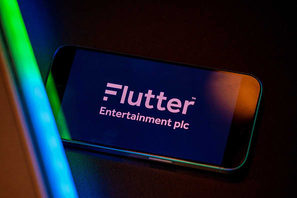 Stocks making the biggest moves midday: Flutter Entertainment, Hewlett Packard Enterprise and more