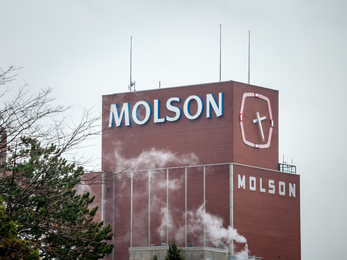 Is Molson Coors Beverage Stock Underperforming the S&P 500?