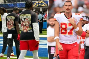 Chiefs players wear custom Travis Kelce T-shirts before Chargers game in support of criticism-plagued tight end